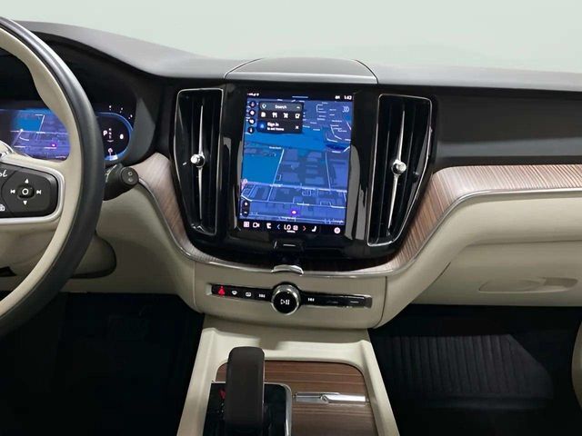 2022 Volvo XC60 B5 Momentum Dallas TX