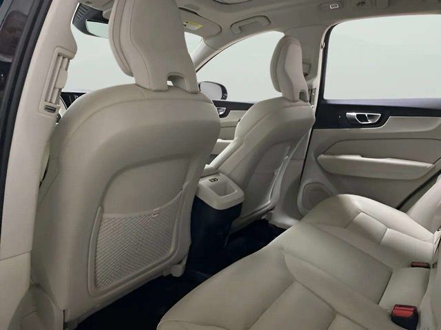 2022 Volvo XC60 B5 Momentum Dallas TX