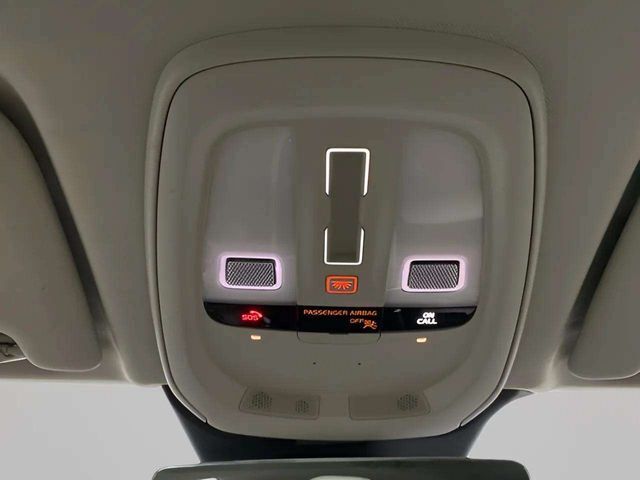 2022 Volvo XC60 B5 Momentum Dallas TX