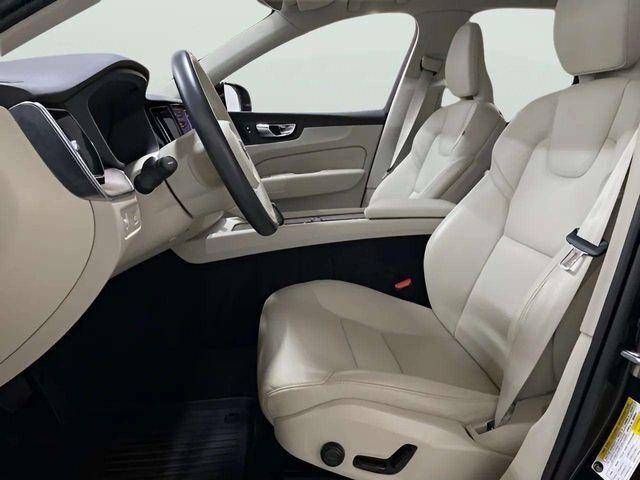 2022 Volvo XC60 B5 Momentum Dallas TX