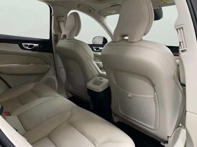 2022 Volvo XC60 B5 Momentum Dallas TX