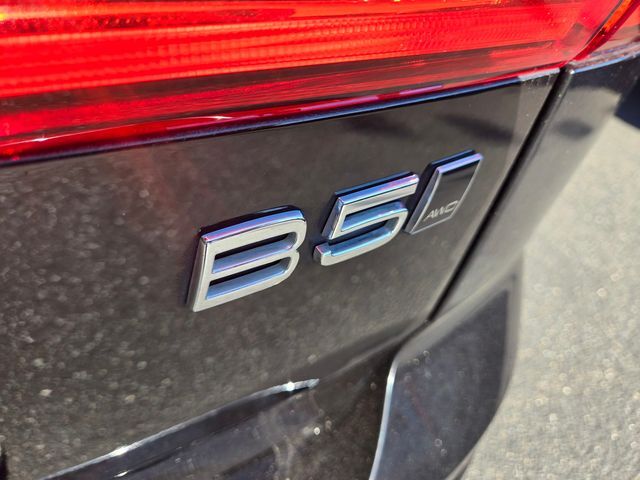 2022 Volvo XC60 B5 Momentum Folsom CA