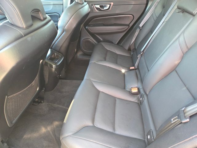2022 Volvo XC60 B5 Momentum Folsom CA