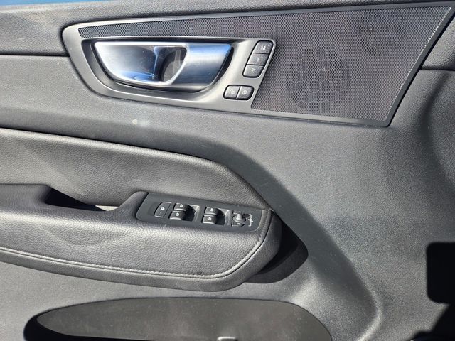 2022 Volvo XC60 B5 Momentum Folsom CA