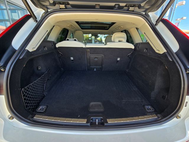 2022 Volvo XC60 B5 Momentum Folsom CA
