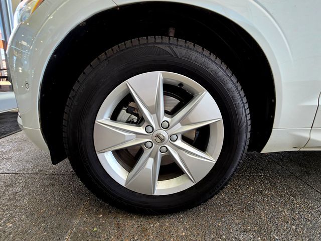 2022 Volvo XC60 B5 Momentum Folsom CA