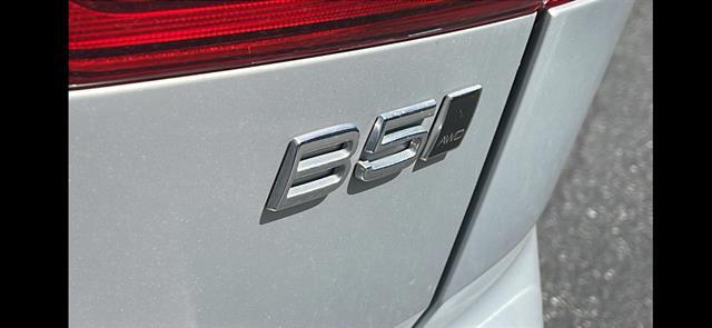 2022 Volvo XC60 B5 Momentum Corona CA