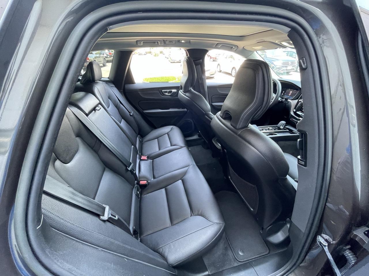 2022 Volvo XC60 B5 Momentum Alexandria VA