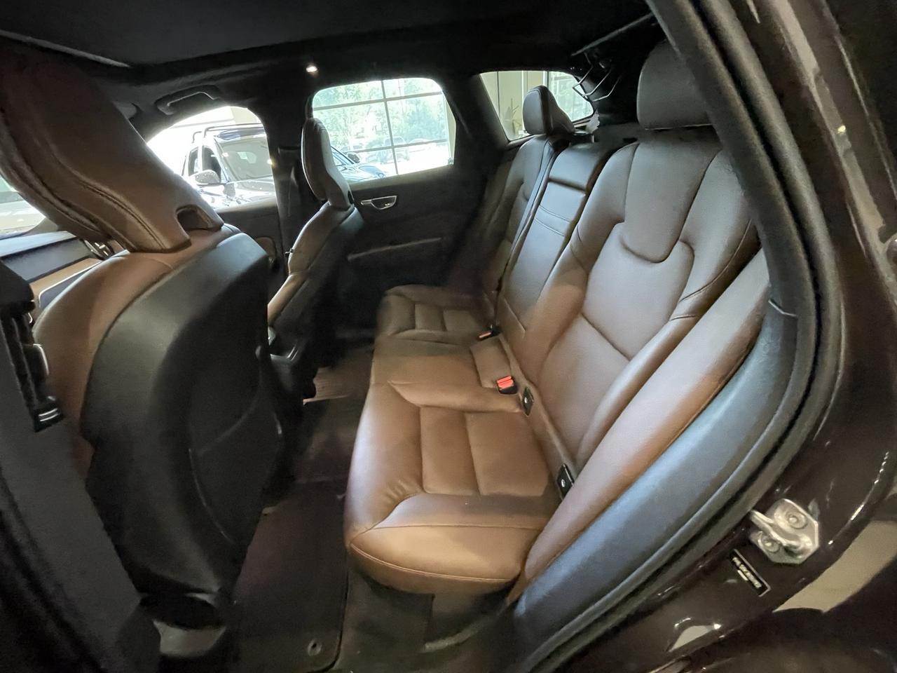 2022 Volvo XC60 B5 Momentum Annapolis MD