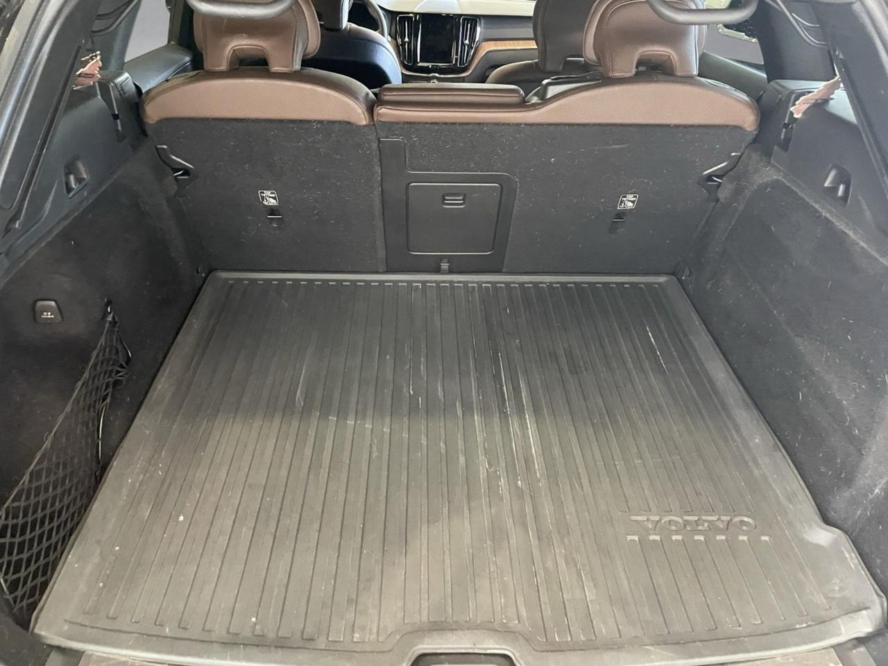 2022 Volvo XC60 B5 Momentum Annapolis MD