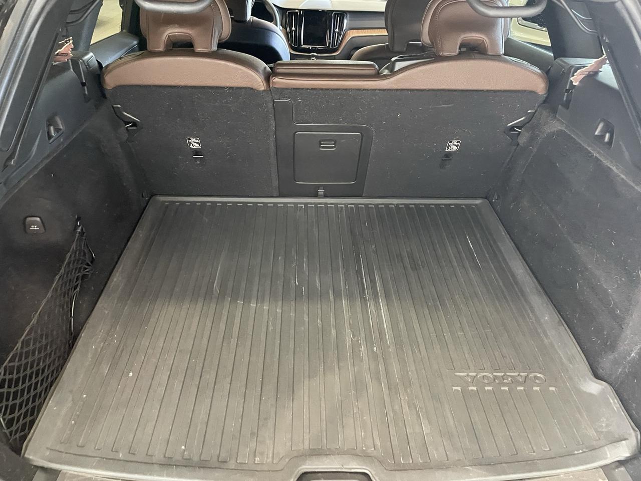 2022 Volvo XC60 B5 Momentum Annapolis MD