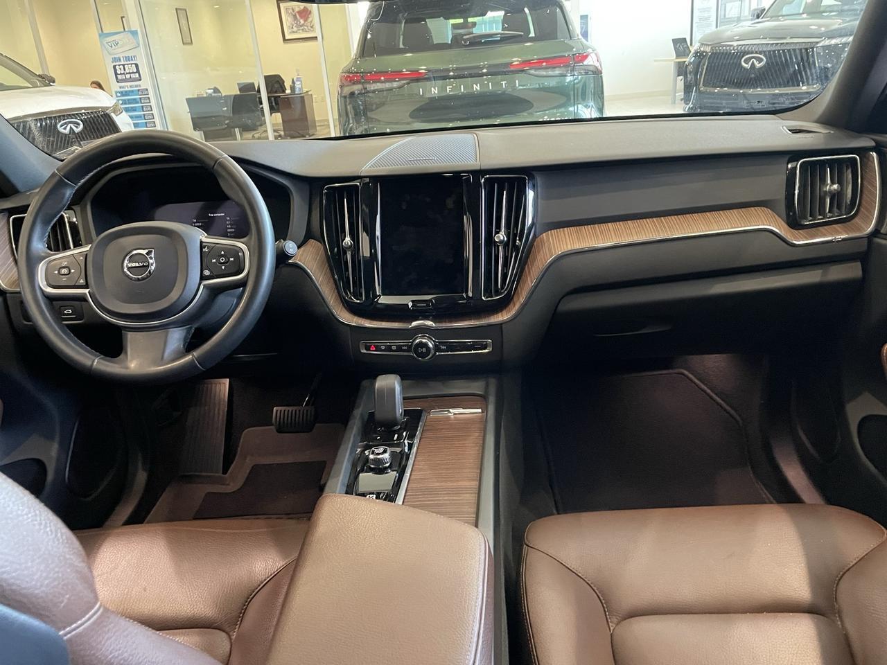 2022 Volvo XC60 B5 Momentum Annapolis MD