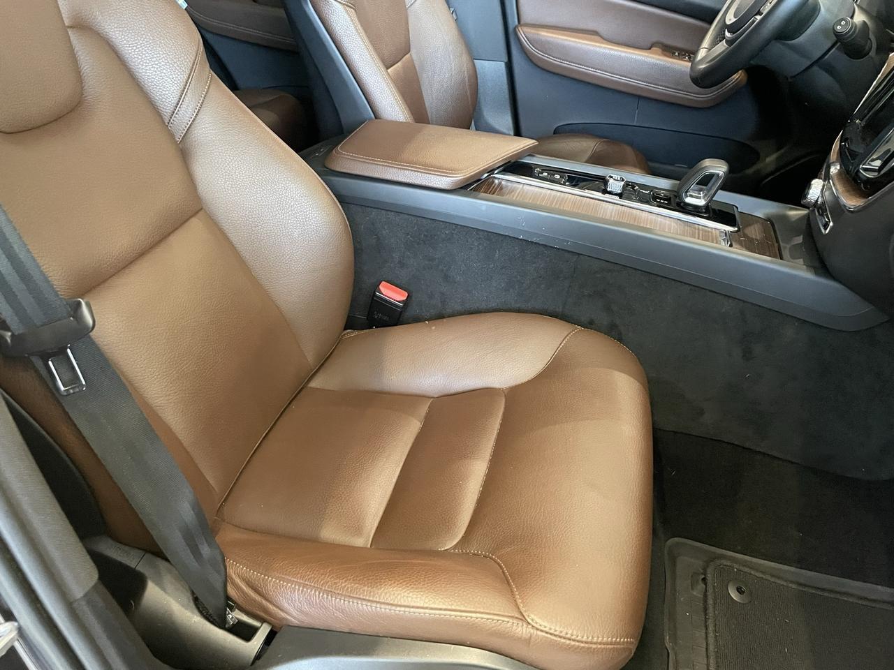 2022 Volvo XC60 B5 Momentum Annapolis MD