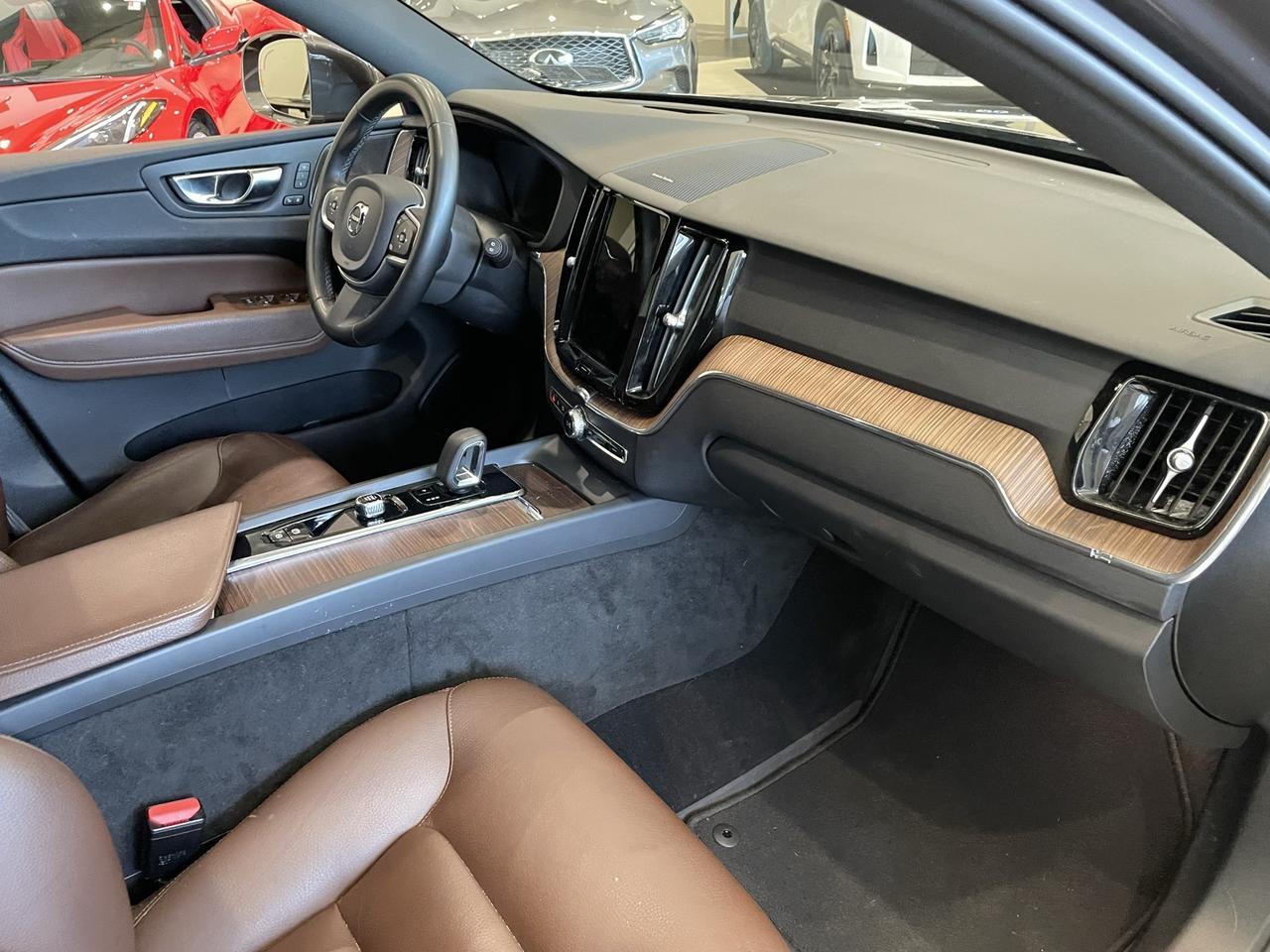 2022 Volvo XC60 B5 Momentum Annapolis MD