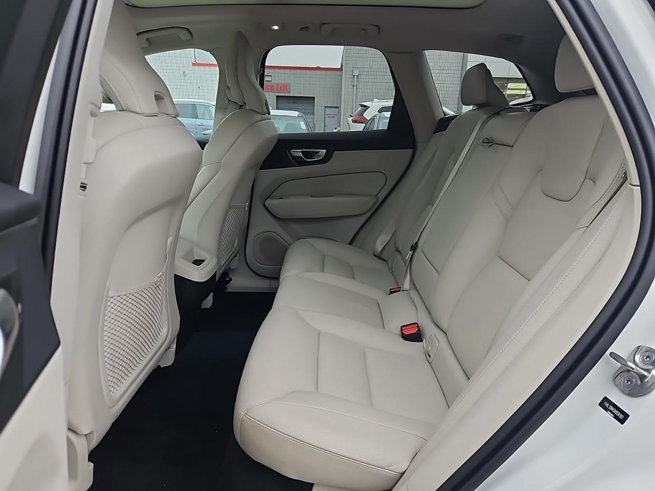 2022 Volvo XC60 B5 Momentum Waldorf MD