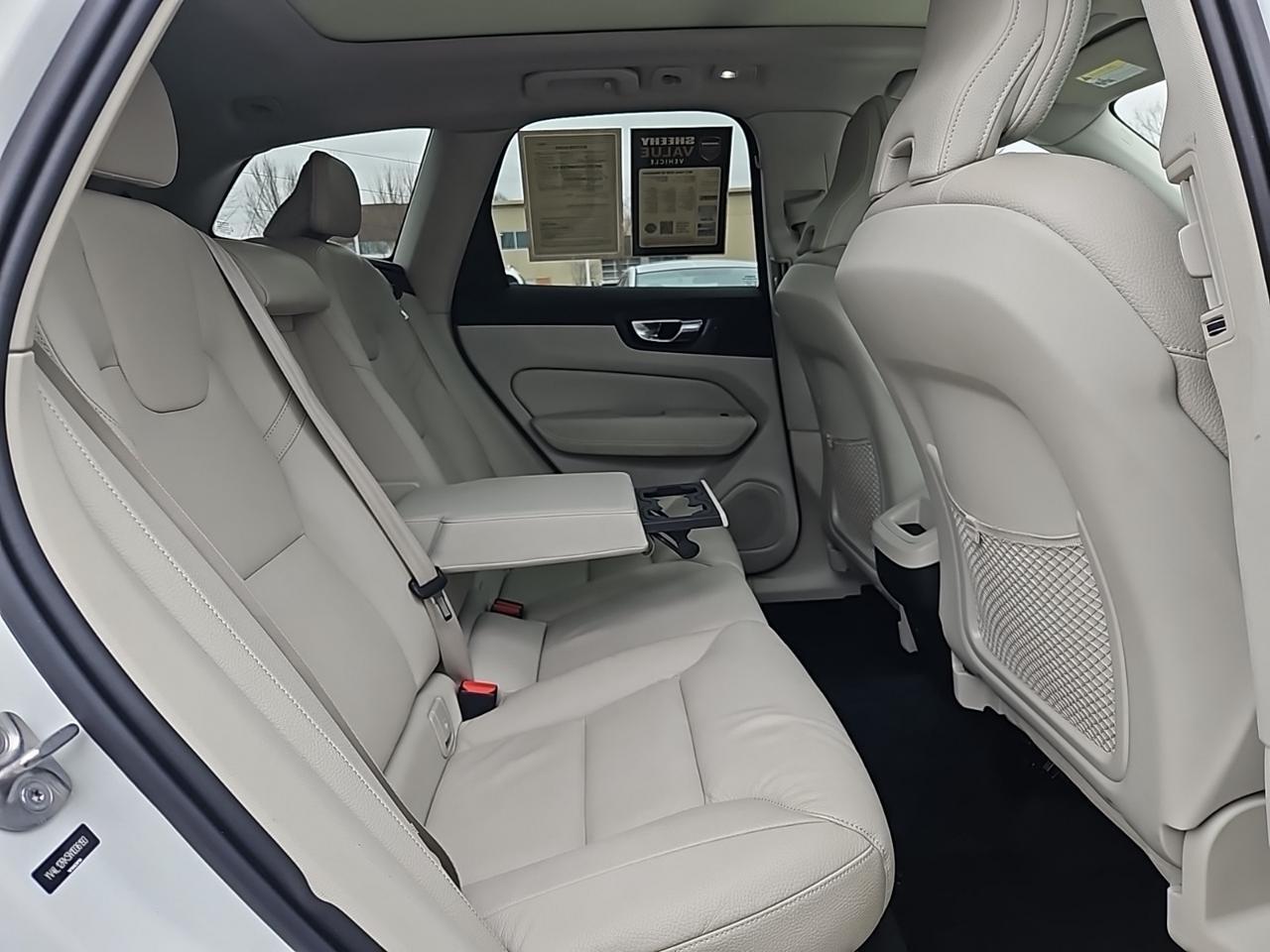 2022 Volvo XC60 B5 Momentum Waldorf MD