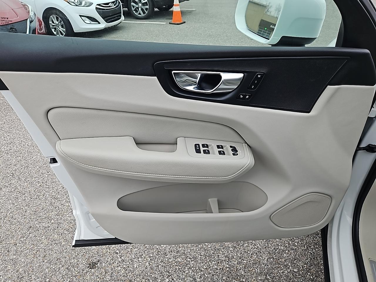 2022 Volvo XC60 B5 Momentum Waldorf MD