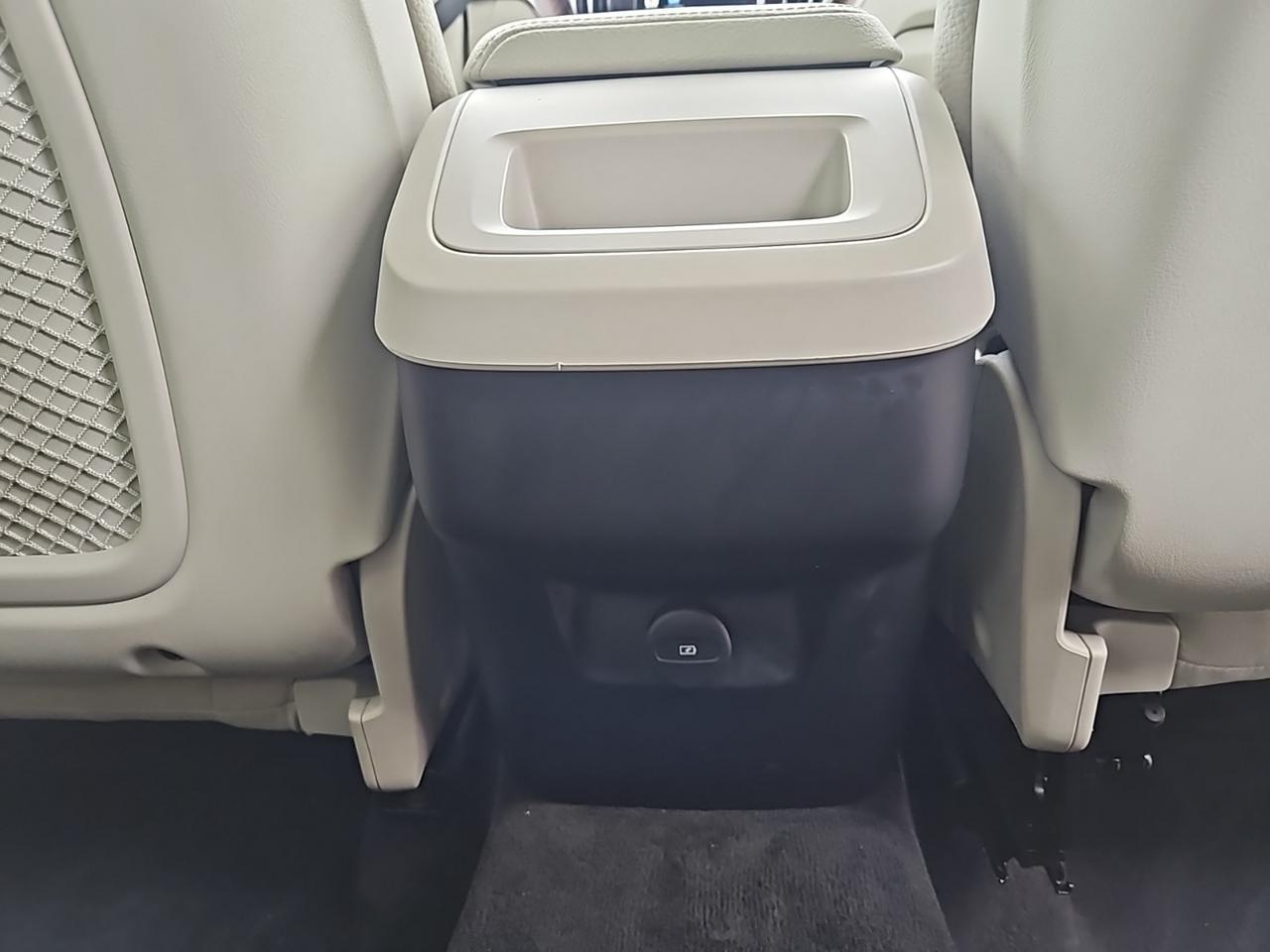 2022 Volvo XC60 B5 Momentum Waldorf MD