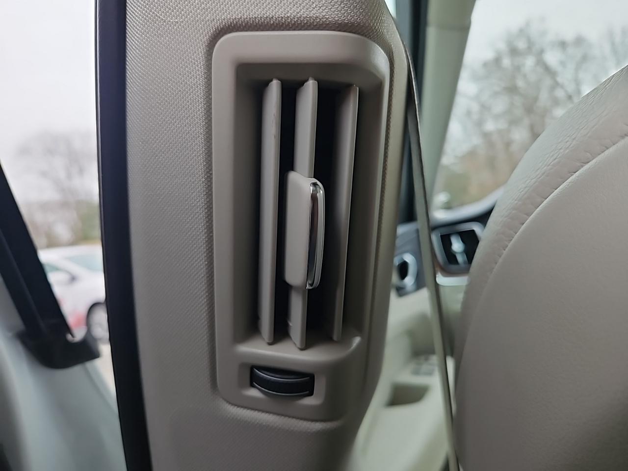 2022 Volvo XC60 B5 Momentum Waldorf MD