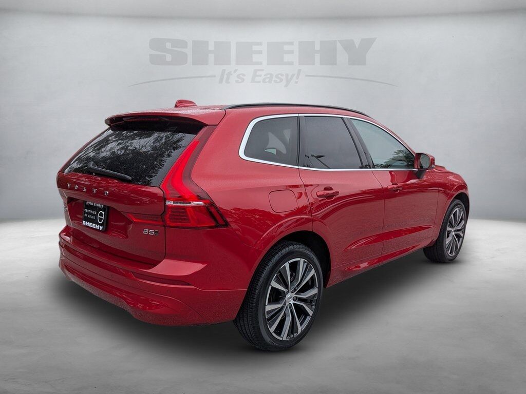 2022 Volvo XC60 B5 Momentum