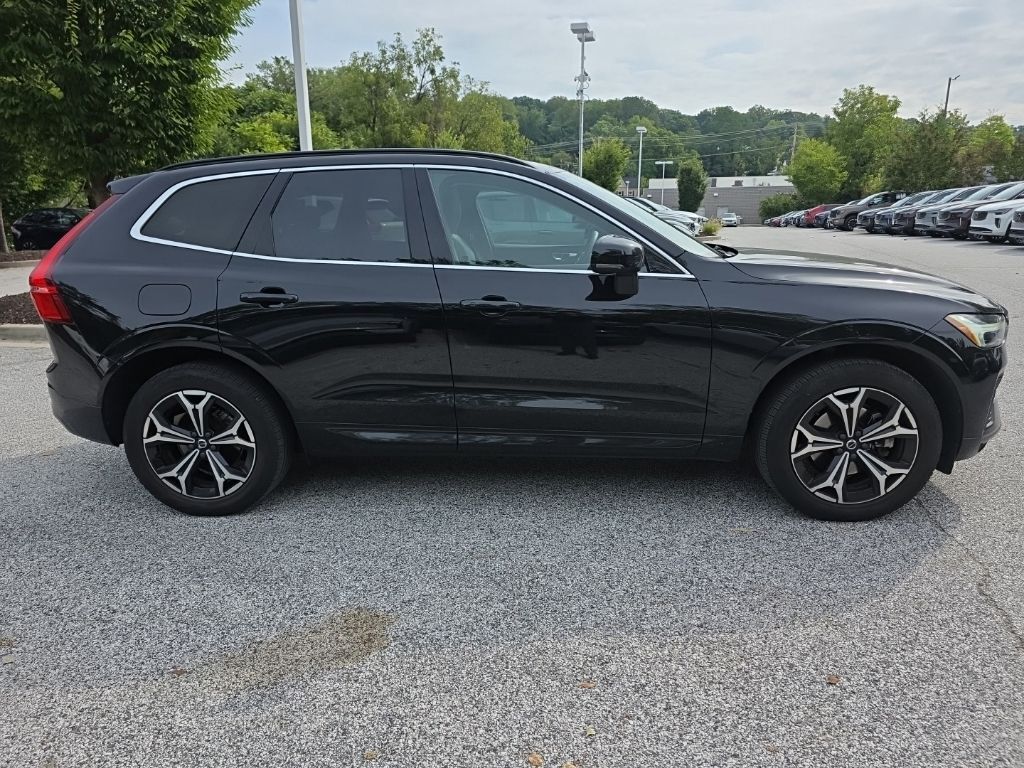 2022 Volvo XC60 B5 Momentum Hunt Valley MD