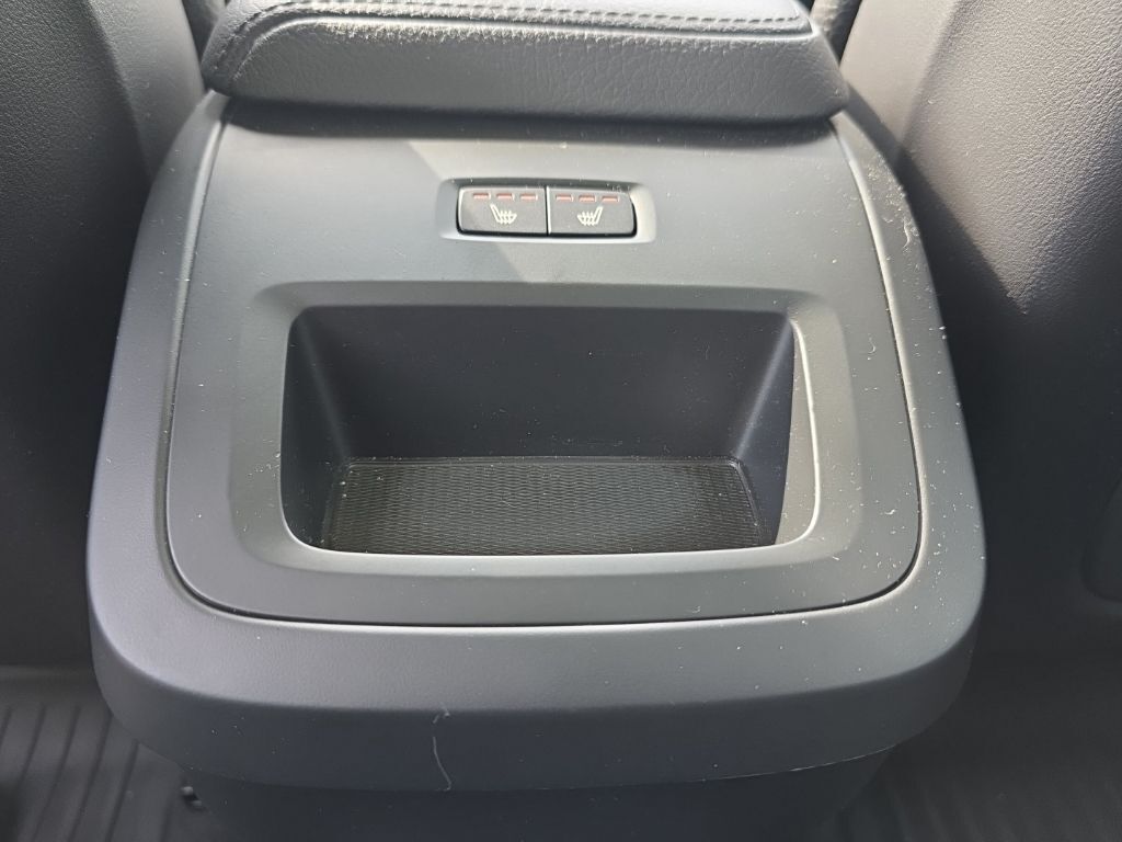 2022 Volvo XC60 B5 Momentum Hunt Valley MD