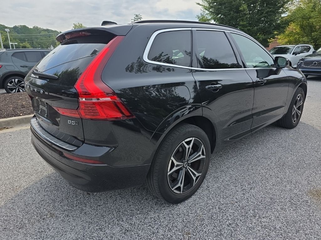 2022 Volvo XC60 B5 Momentum Hunt Valley MD