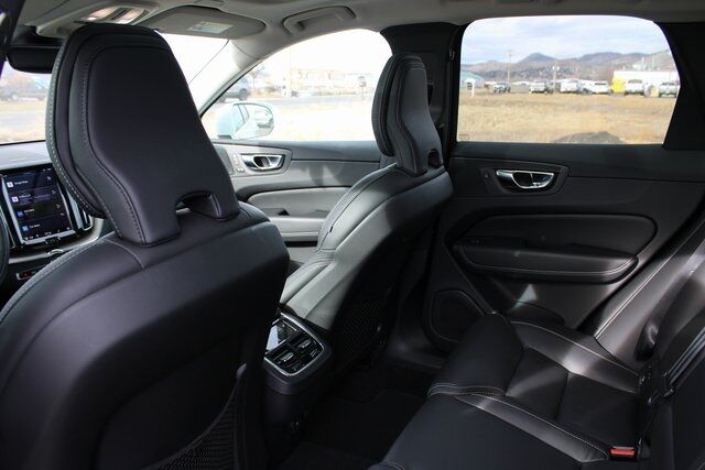 2022 Volvo XC60 B6 Inscription Klamath Falls OR