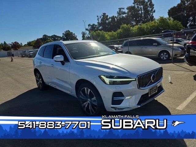 2022 Volvo XC60 B6 Inscription