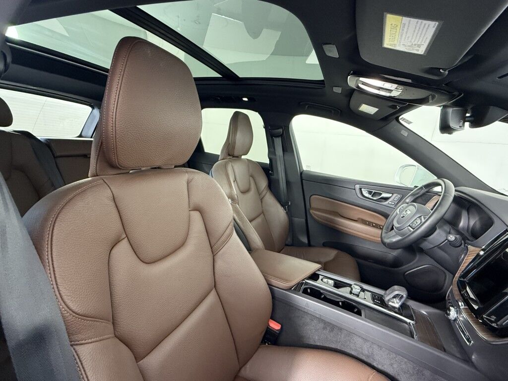 2022 Volvo XC60 Momentum AWD Maumee OH