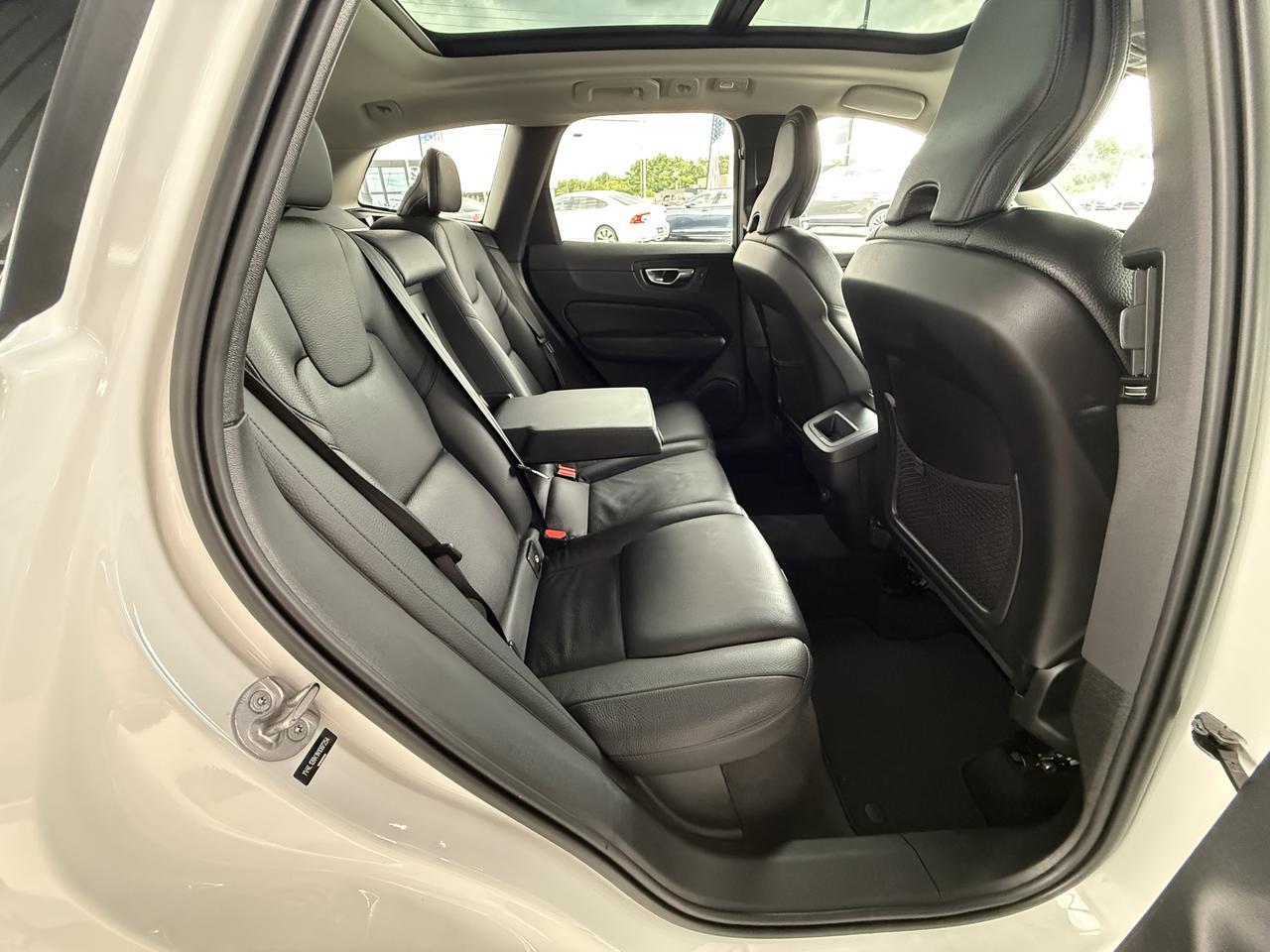 2022 Volvo XC60 Momentum Knoxville TN