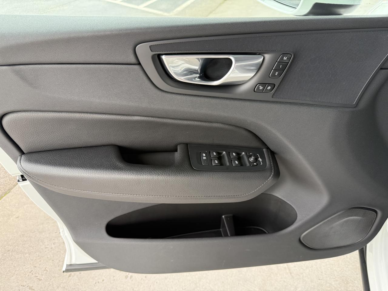 2022 Volvo XC60 Momentum Knoxville TN