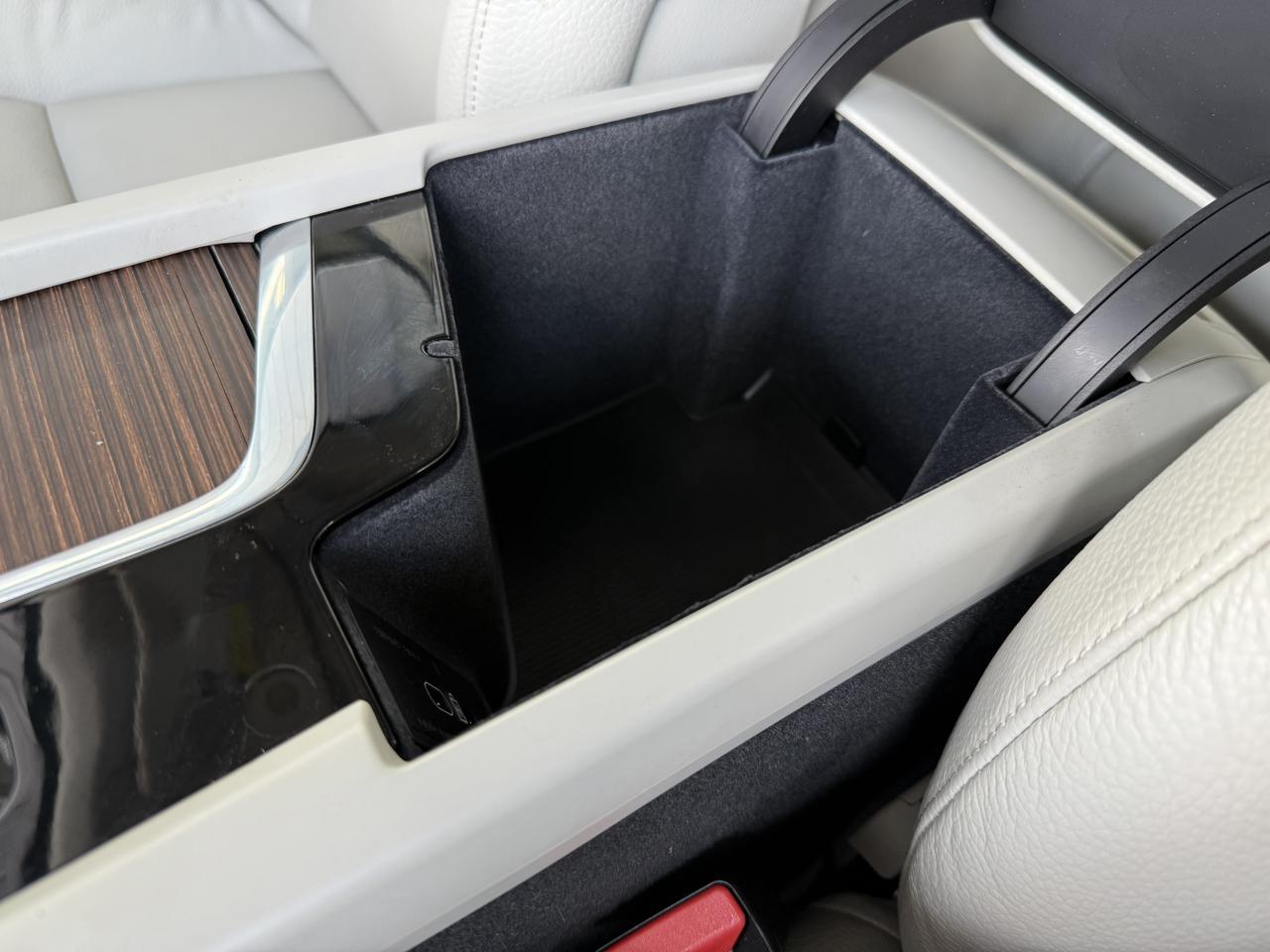 2022 Volvo XC60 Momentum Knoxville TN