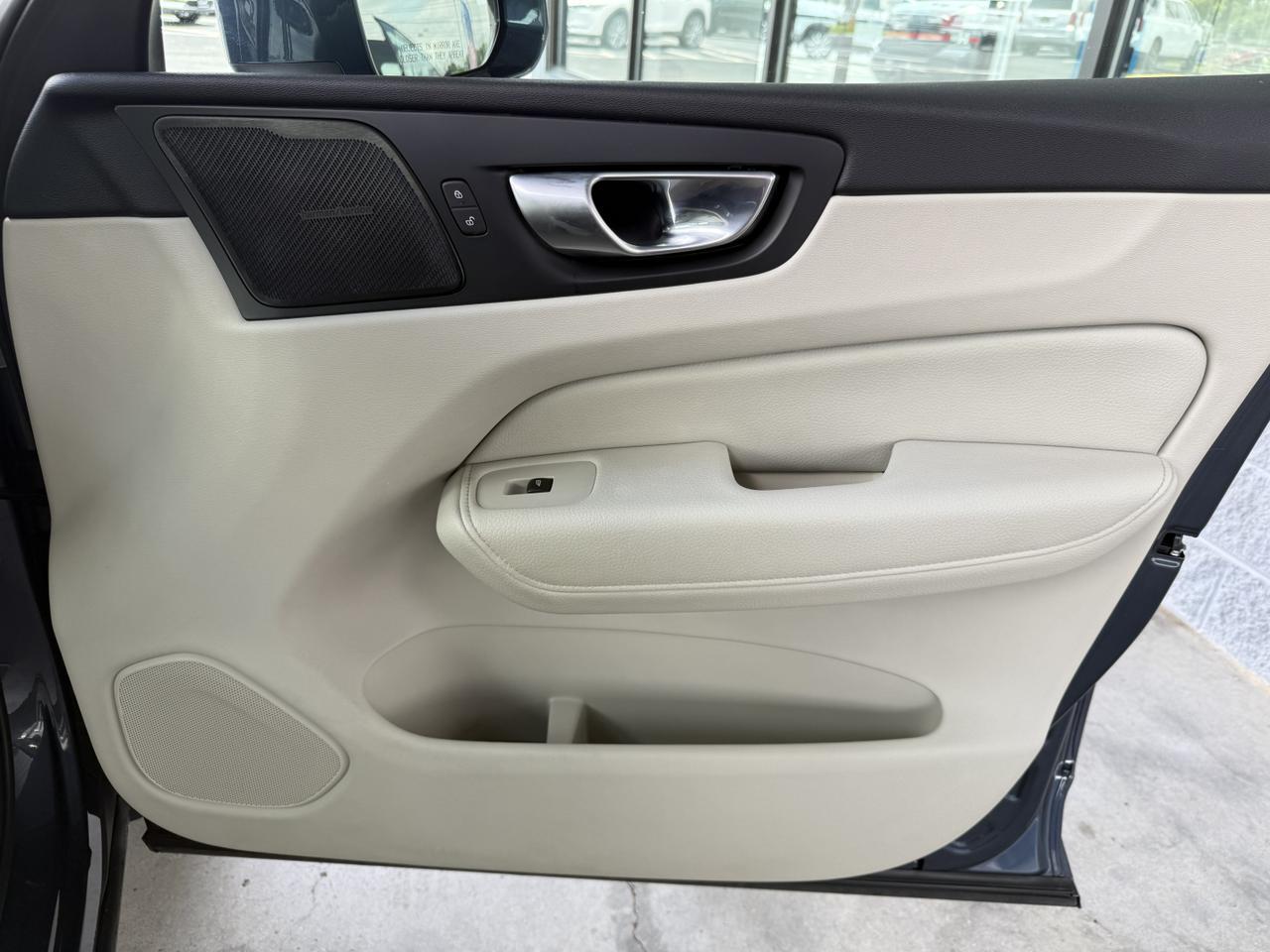 2022 Volvo XC60 Momentum Knoxville TN