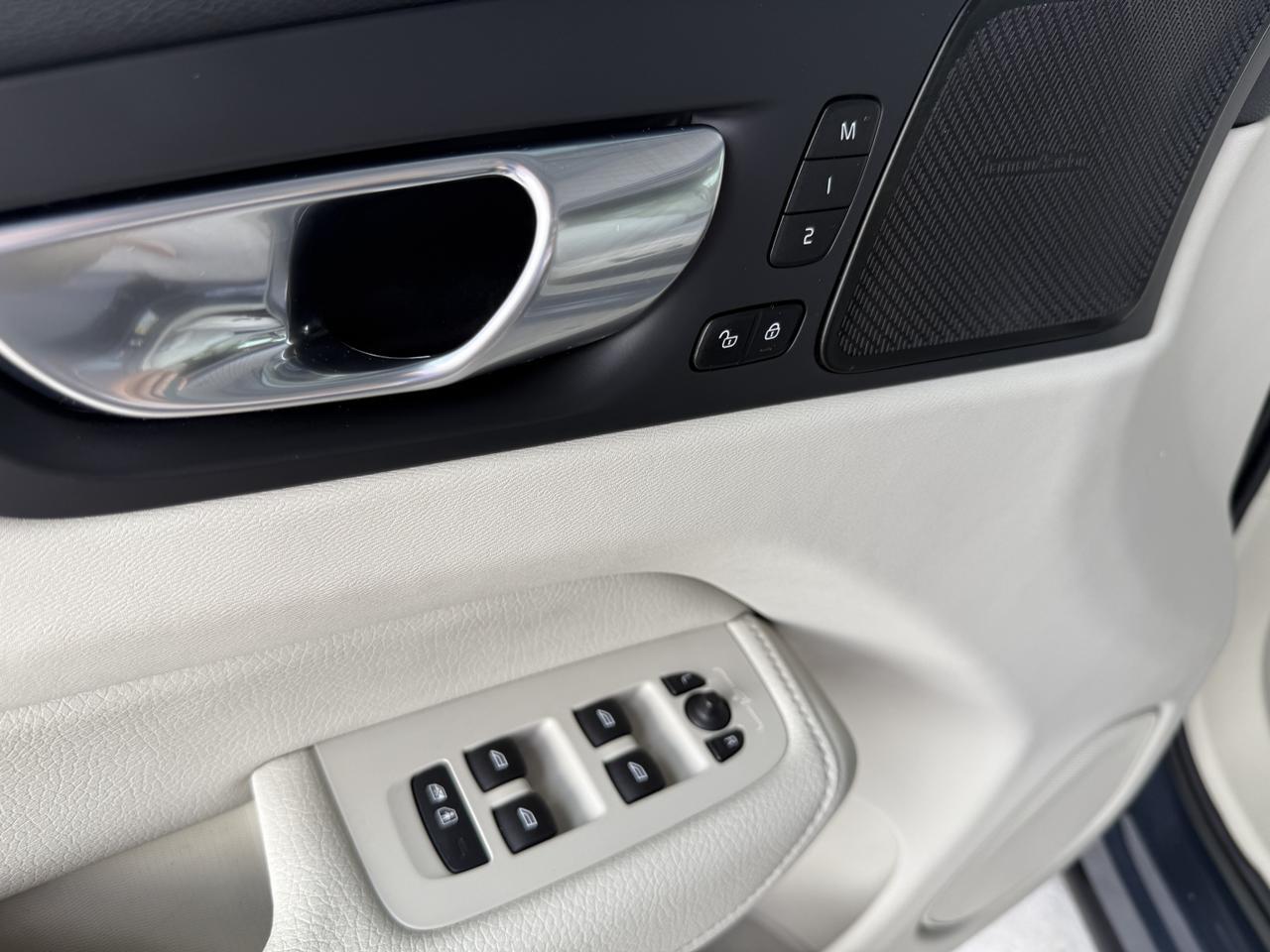 2022 Volvo XC60 Momentum Knoxville TN