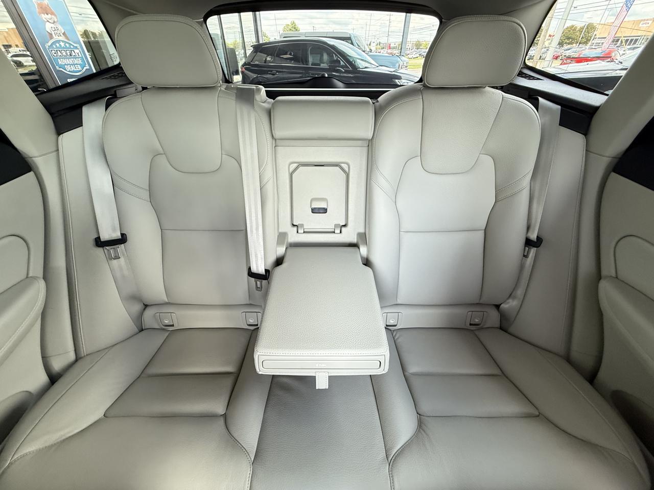 2022 Volvo XC60 Momentum Knoxville TN