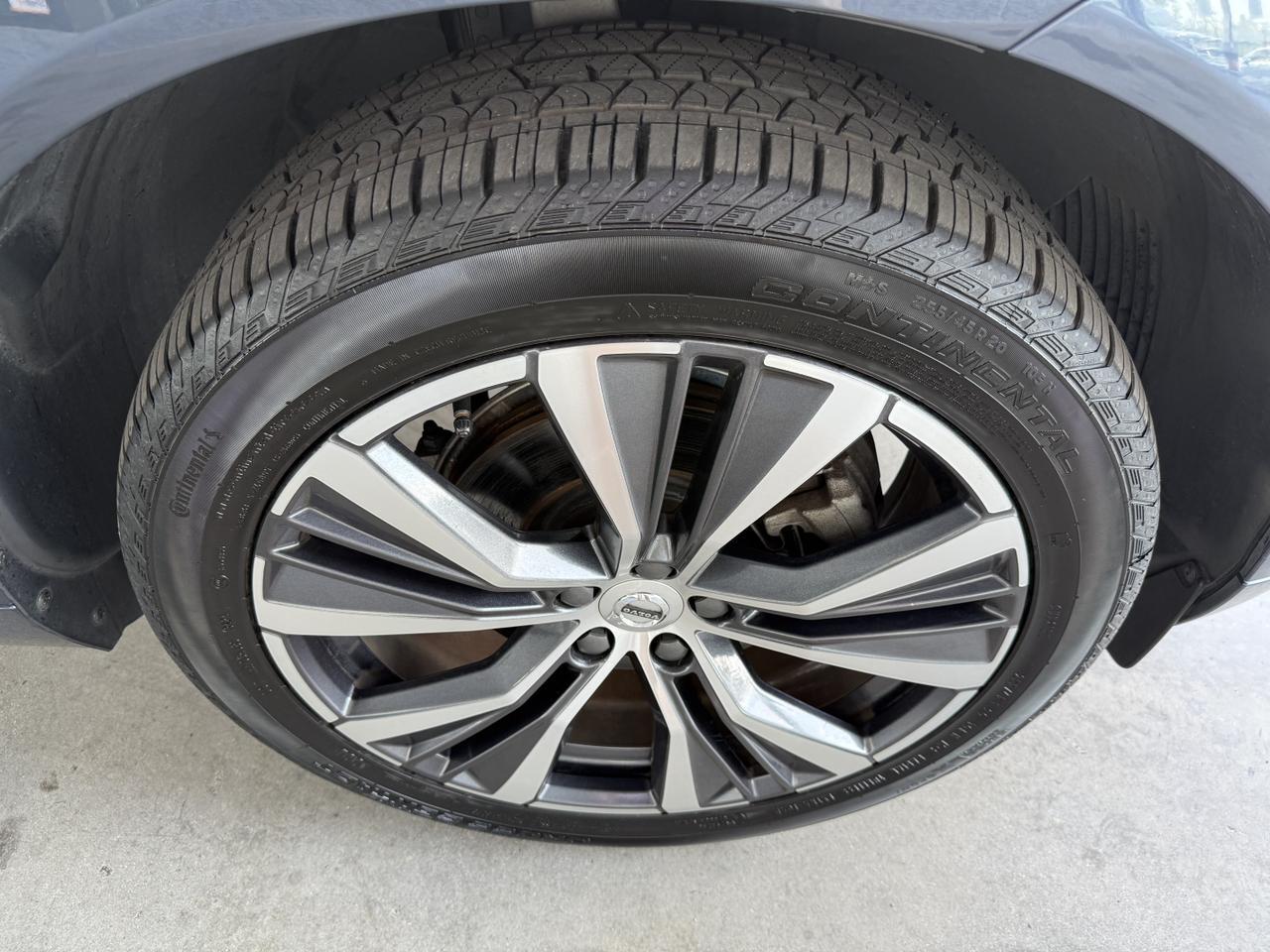 2022 Volvo XC60 Momentum Knoxville TN