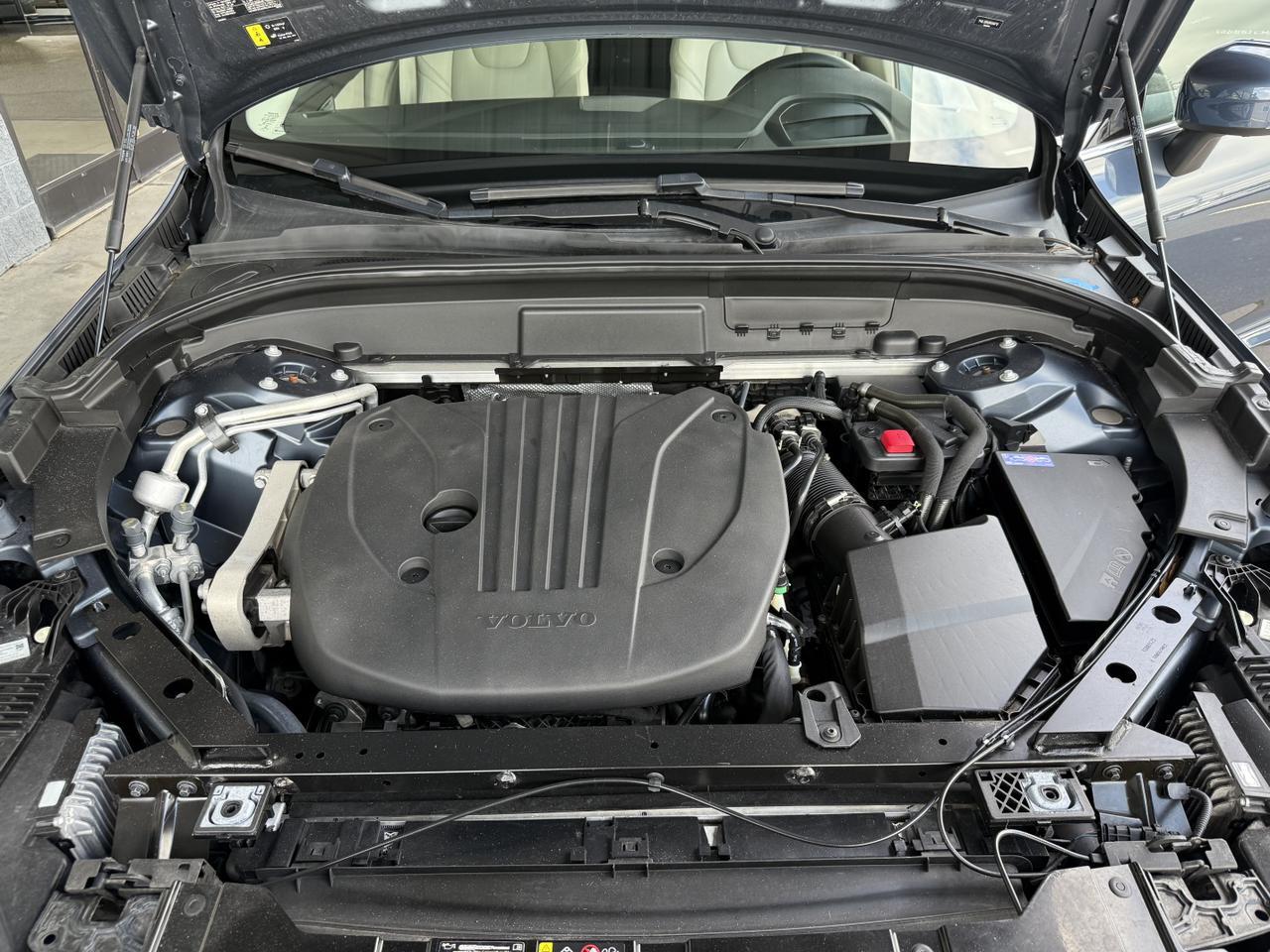 2022 Volvo XC60 Momentum Knoxville TN