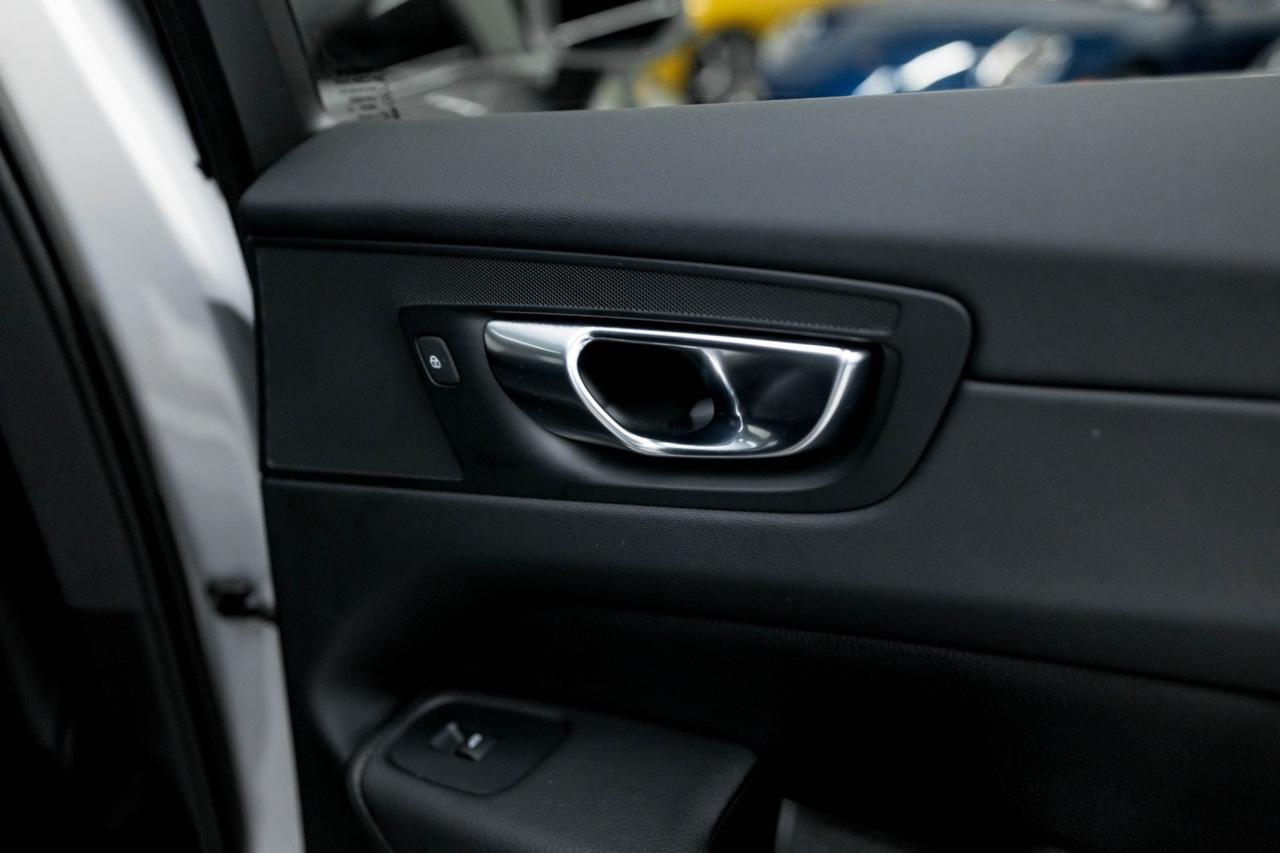2022 Volvo XC60 Momentum Marietta GA