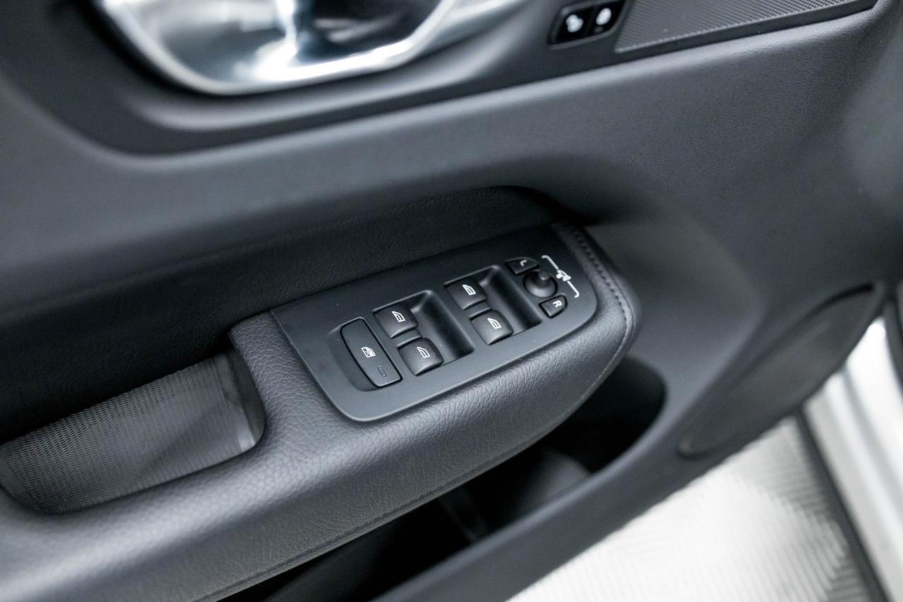 2022 Volvo XC60 Momentum Marietta GA