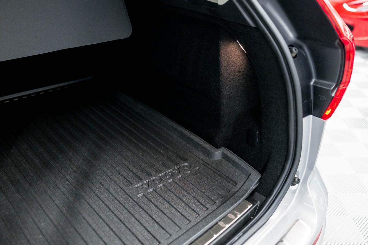 2022 Volvo XC60 Momentum Marietta GA