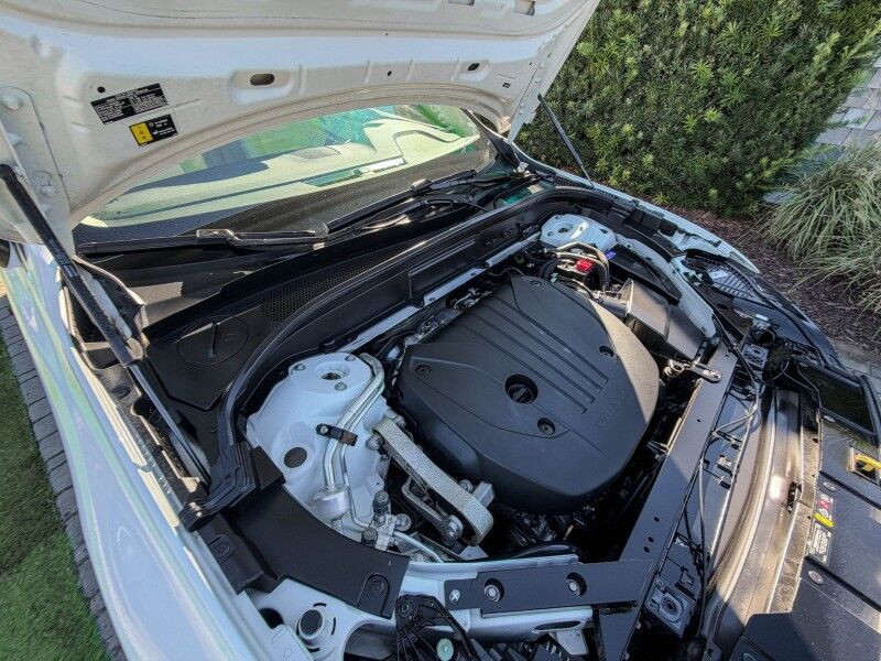2022 Volvo XC60 Momentum Wilmington NC