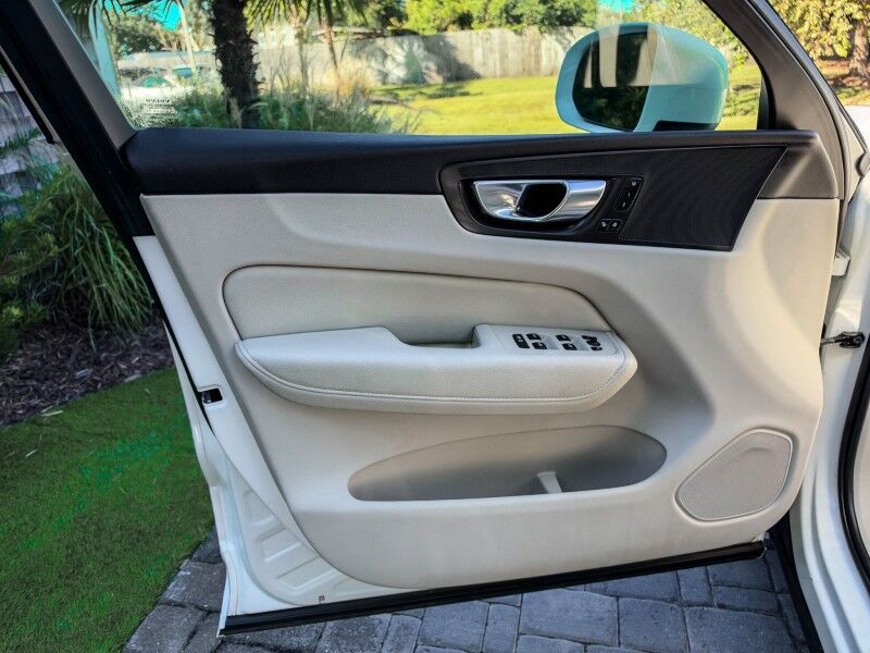 2022 Volvo XC60 Momentum Wilmington NC