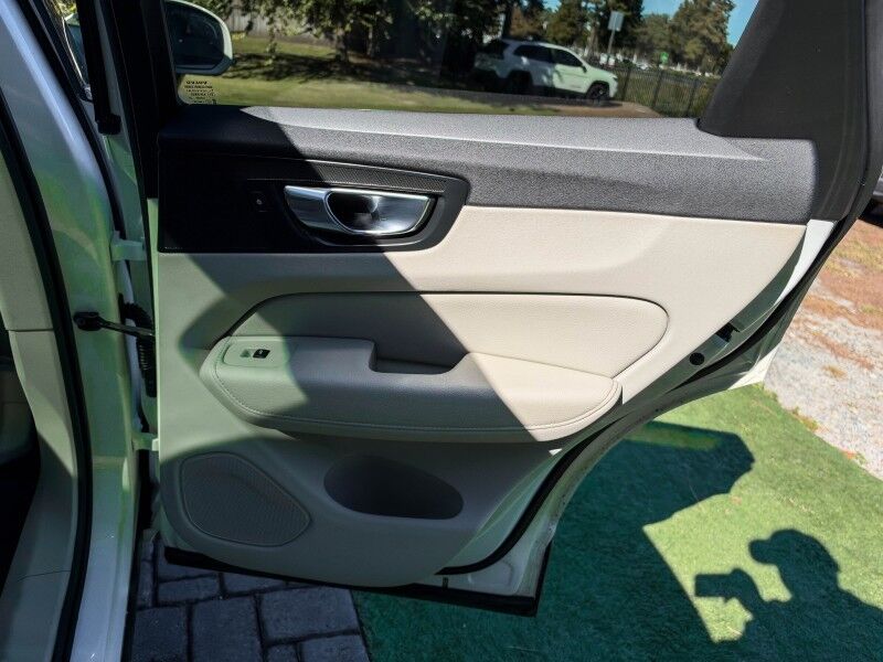 2022 Volvo XC60 Momentum Wilmington NC