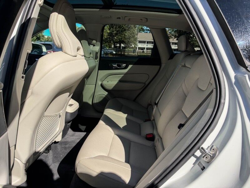 2022 Volvo XC60 Momentum Wilmington NC