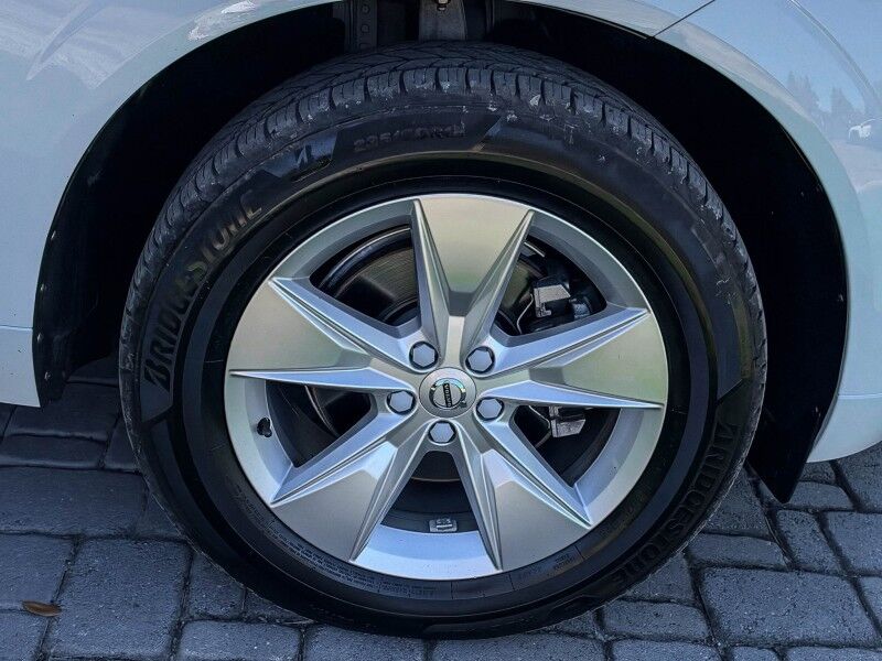 2022 Volvo XC60 Momentum Wilmington NC