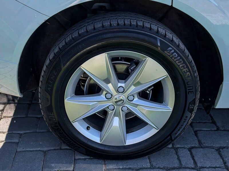 2022 Volvo XC60 Momentum Wilmington NC