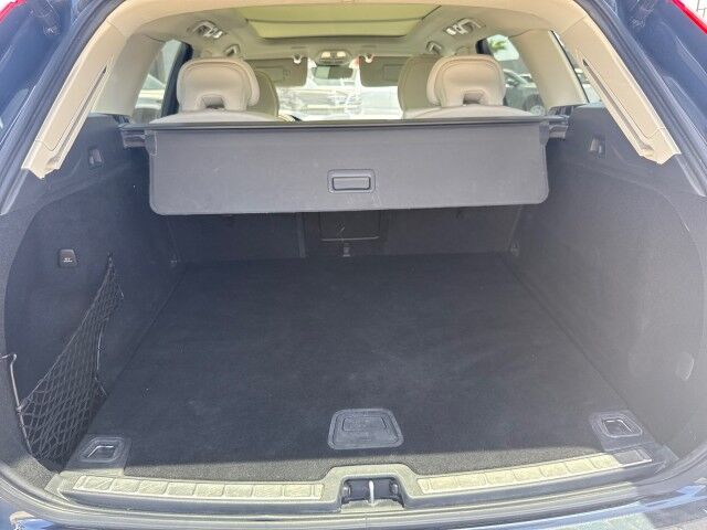 2022 Volvo XC60 Momentum Yuma AZ