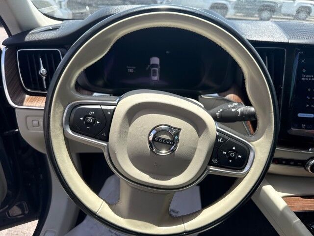 2022 Volvo XC60 Momentum Yuma AZ