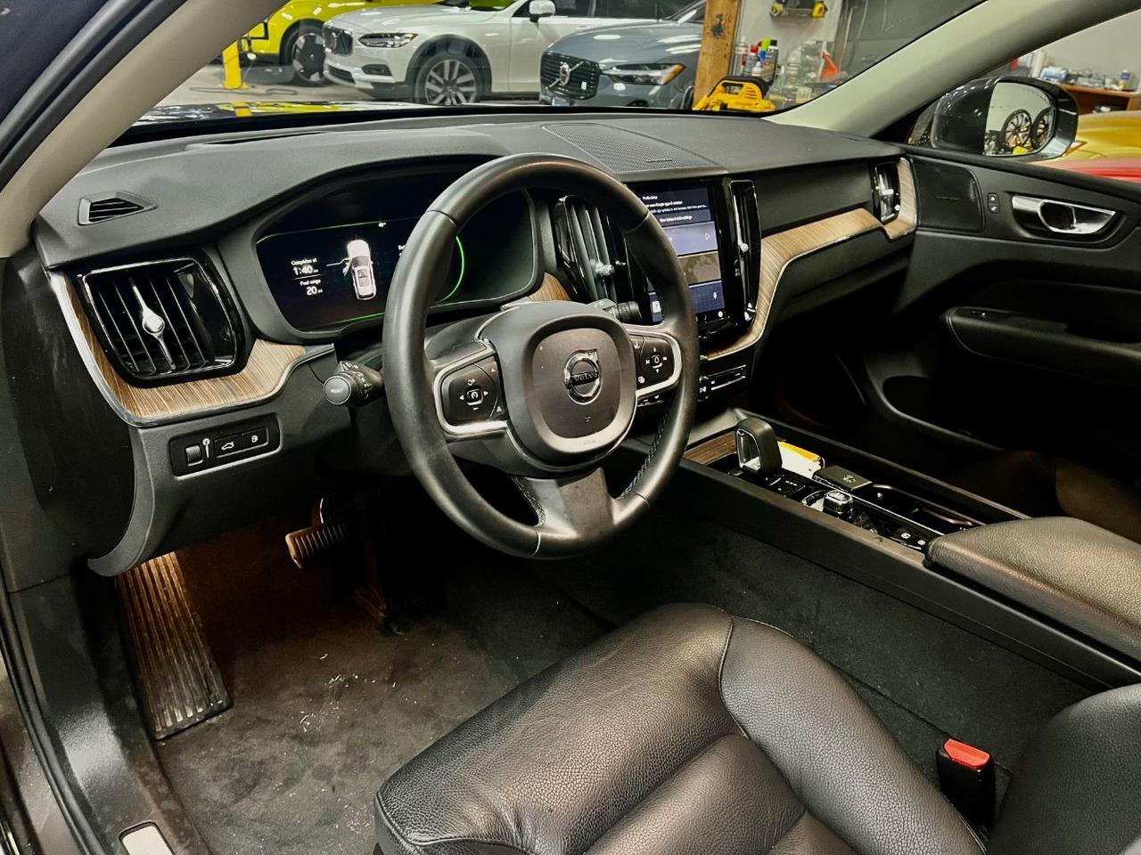 2022 Volvo XC60 Recharge PHEV Hybrid AWD Inscription Exp | 455hp, HK Premium Audio, Pilot Assist, Head Up & Heated Leather Portland OR